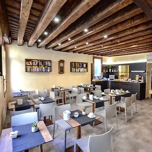 locanda-silva.hotelinveneto.com/